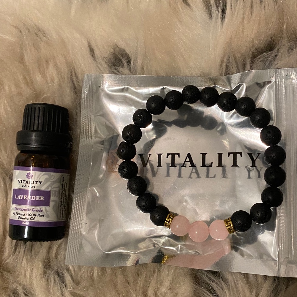 Vitality Love Diffuser Bracelet and Lavender Oil